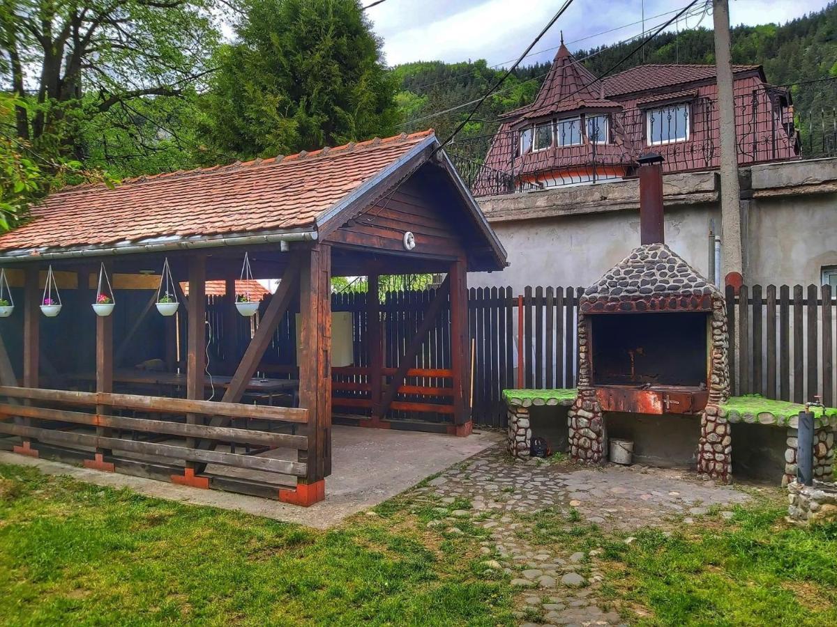 브란 Cabana Sabrina 빌라 외부 사진